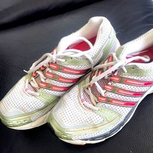 Adidas Cushion Response